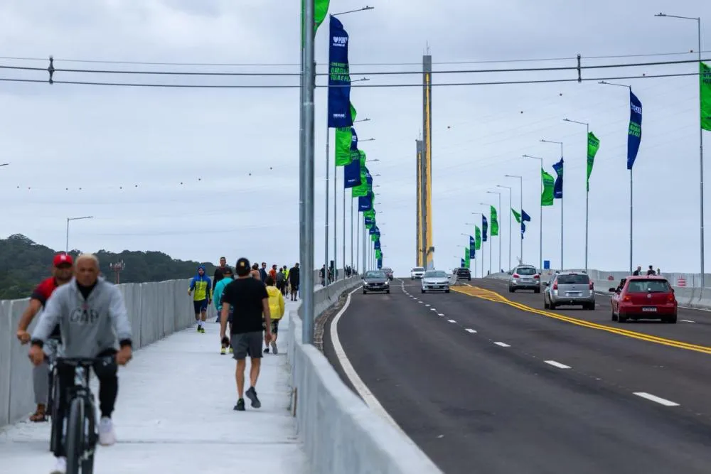 Ponte de Guaratuba terá restrições para veículos de carga; veja as regras
