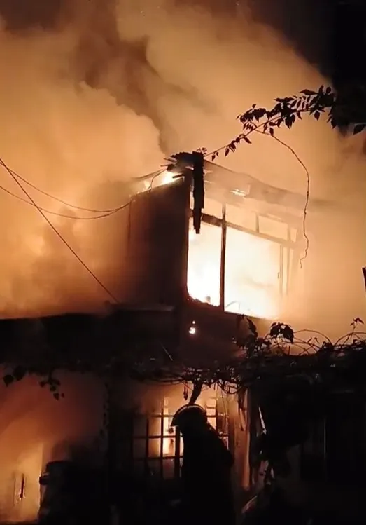 Vizinhos ajudam a salvar crianças durante incêndio em residência no bairro Cristo Rei