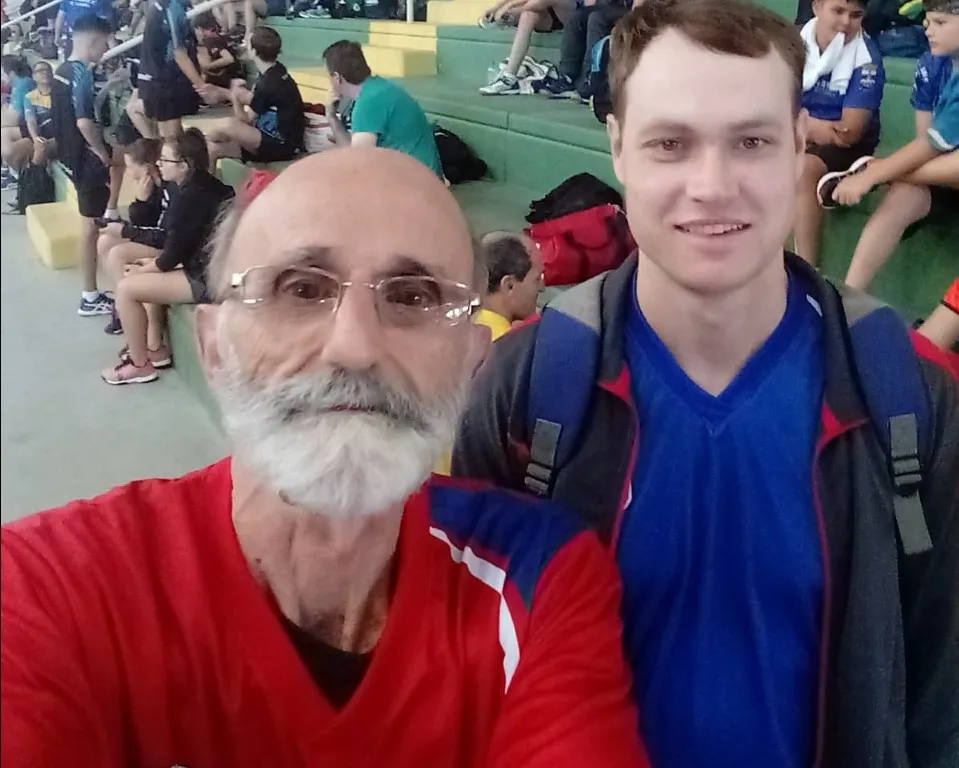 Atletas de Porto União disputam principal campeonato de tênis de mesa do Brasil em São Paulo