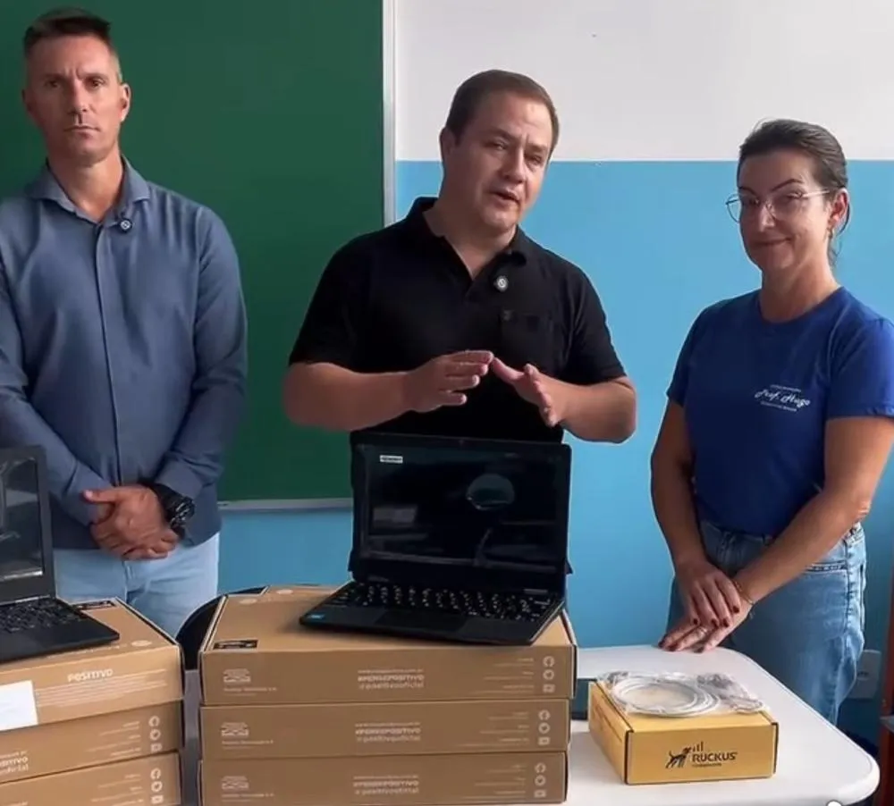 Escola municipal recebe Chromebooks para reforçar ensino digital