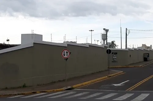 Operação com mais de 50 policiais penais realiza revista na cadeia de União da Vitória